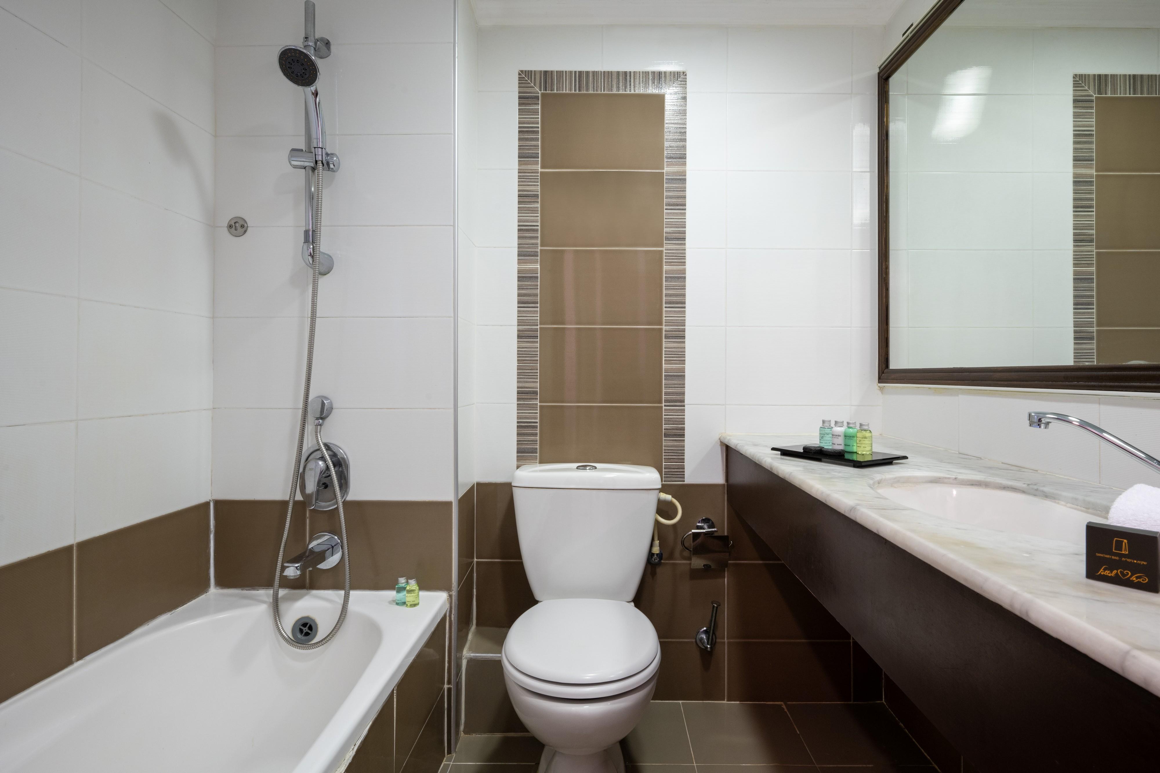 Leonardo Inn Hotel Dead Sea Ein Bokek Bagian luar foto
