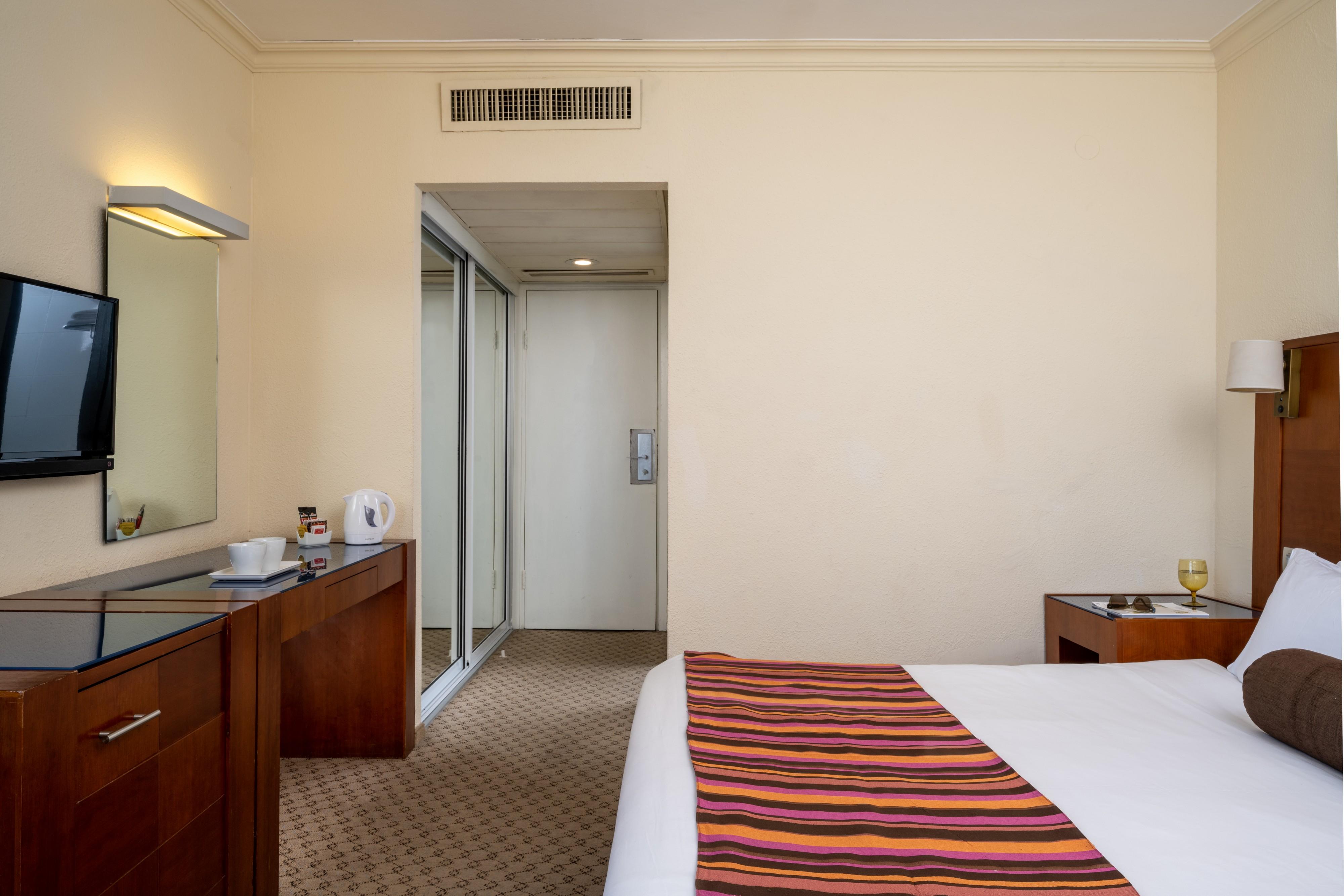Leonardo Inn Hotel Dead Sea Ein Bokek Bagian luar foto