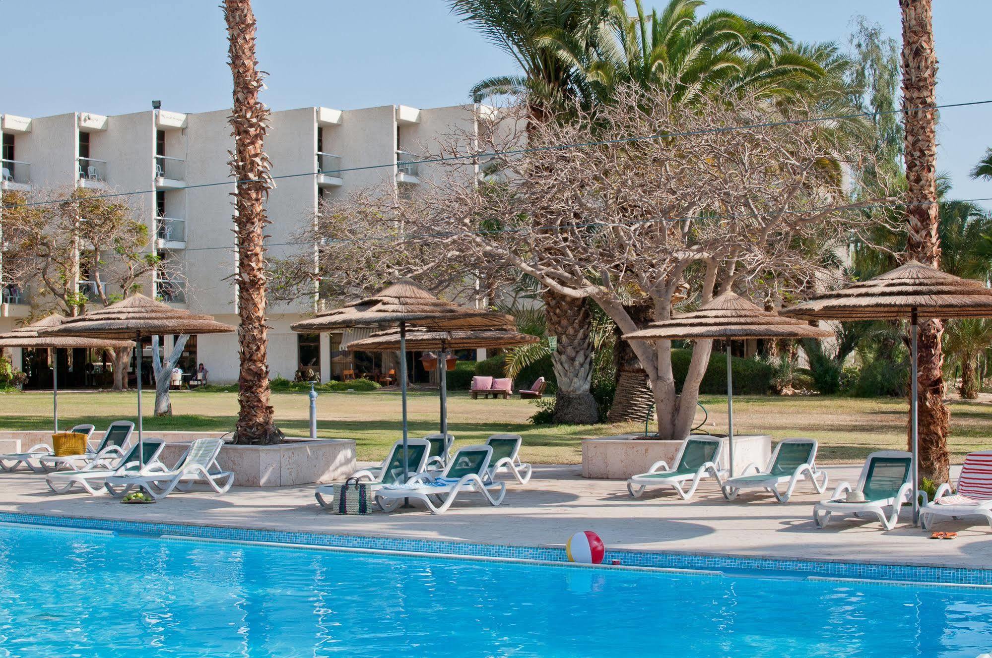Leonardo Inn Hotel Dead Sea Ein Bokek Bagian luar foto